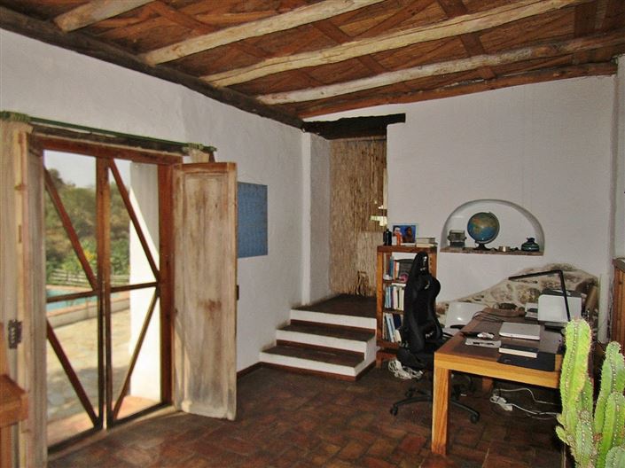 Image No.31-4 Bed Country House for sale