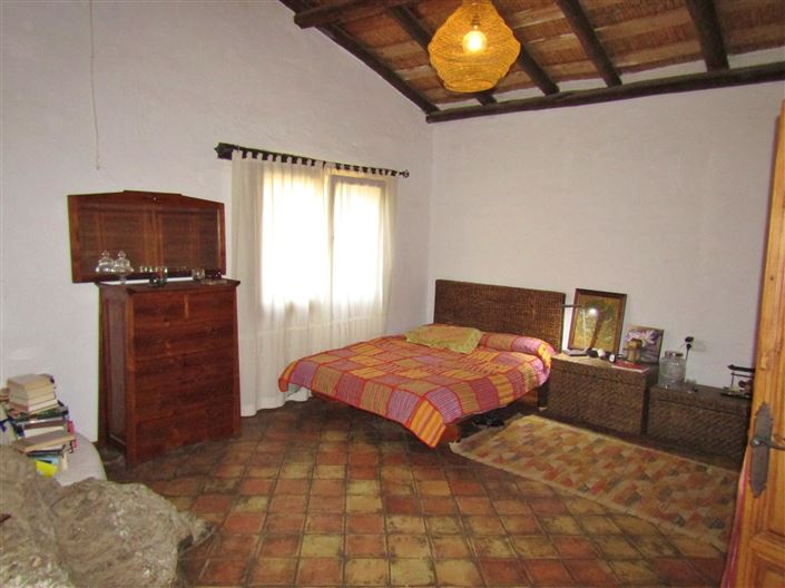 Image No.37-4 Bed Country House for sale