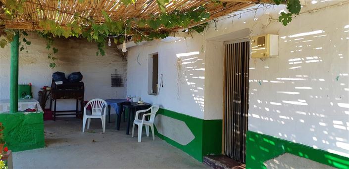 Image No.16-3 Bed Farmhouse for sale