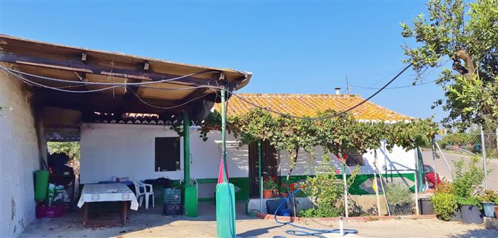 Image No.17-3 Bed Farmhouse for sale