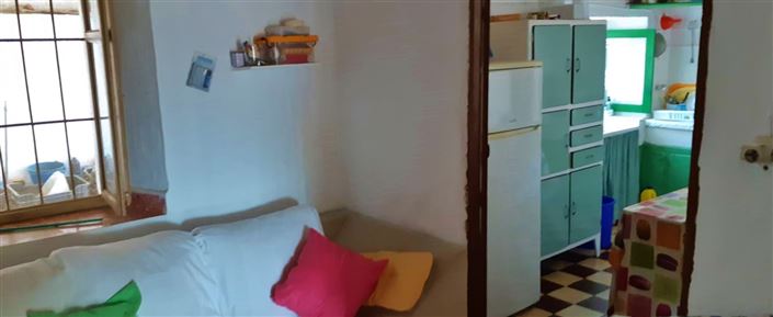 Image No.19-3 Bed Farmhouse for sale