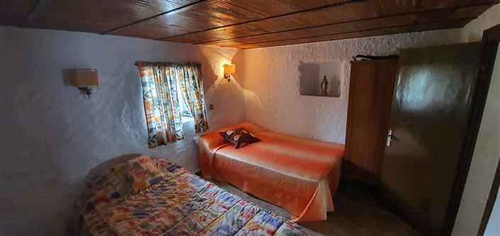 Image No.14-4 Bed Country House for sale