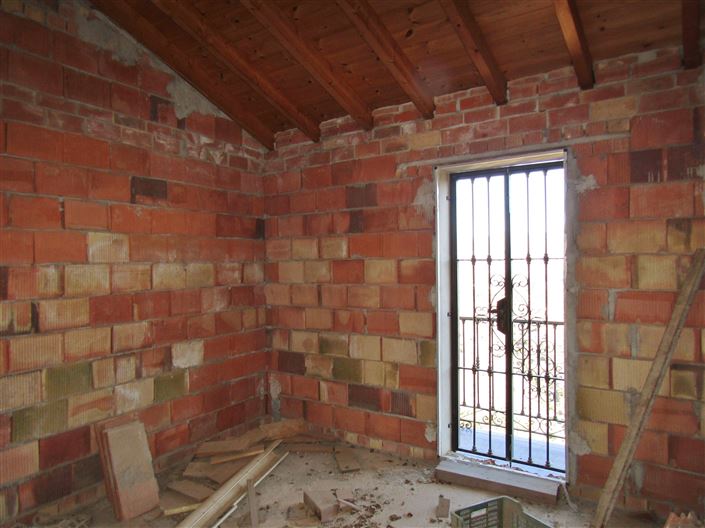 Image No.13-2 Bed Country House for sale