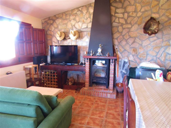 Image No.8-3 Bed Country House for sale