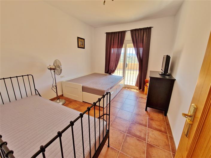 Image No.17-3 Bed Country House for sale