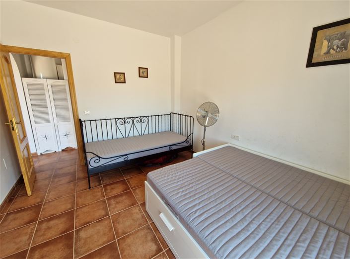 Image No.18-3 Bed Country House for sale