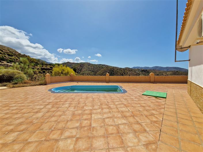 Image No.31-3 Bed Country House for sale