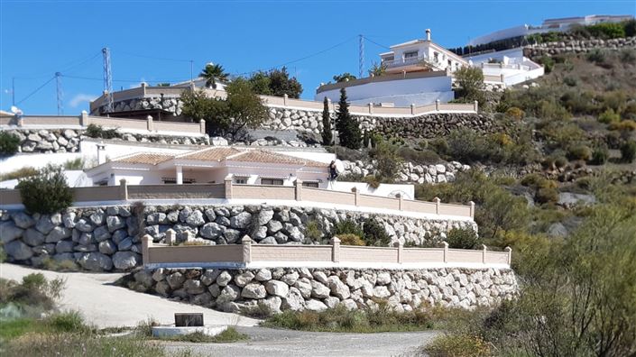 Image No.36-3 Bed Country House for sale