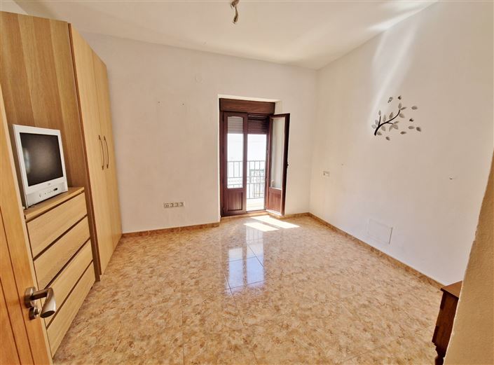 Image No.18-5 Bed Village House for sale