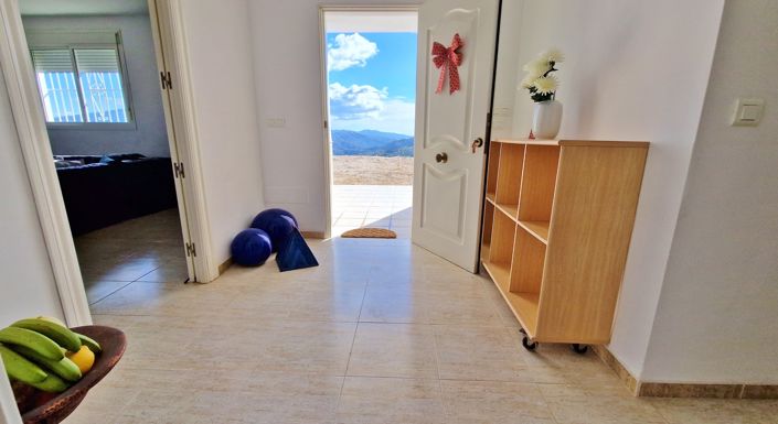 Image No.12-4 Bed Country House for sale