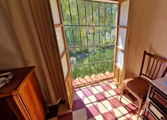 Image No.13-5 Bed Apartment for sale