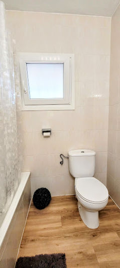 Image No.24-2 Bed Country House for sale