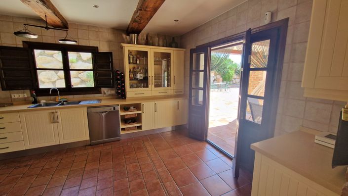 Image No.22-5 Bed Country House for sale