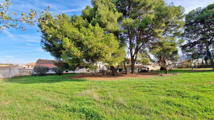 Image No.19-8 Bed Country House for sale