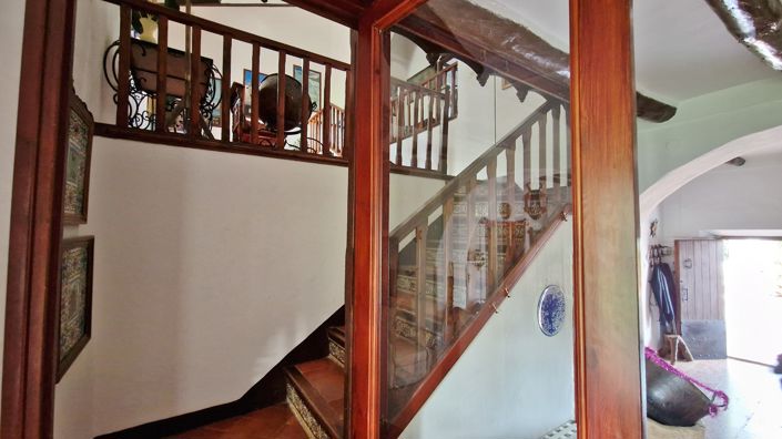 Image No.31-8 Bed Country House for sale