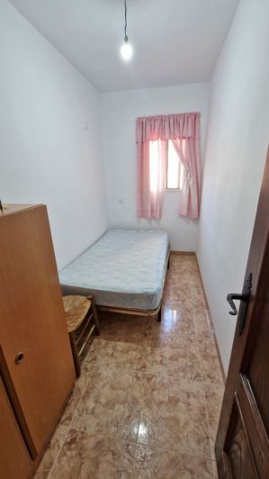 Image No.25-4 Bed Country House for sale