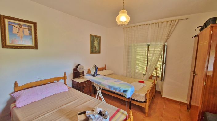 Image No.15-2 Bed Country House for sale