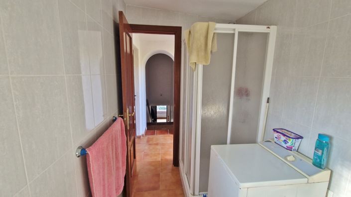 Image No.18-2 Bed Country House for sale