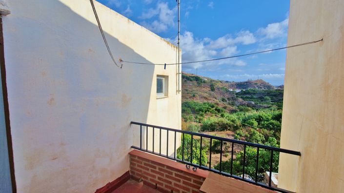 Image No.25-2 Bed Country House for sale