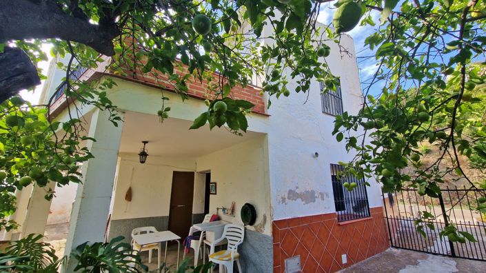 Image No.3-2 Bed Country House for sale