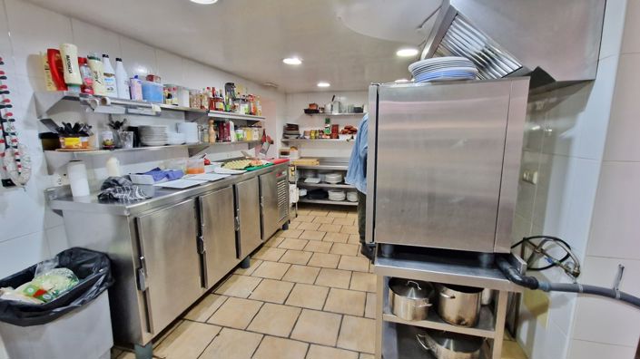 Image No.16-4 Bed Townhouse for sale