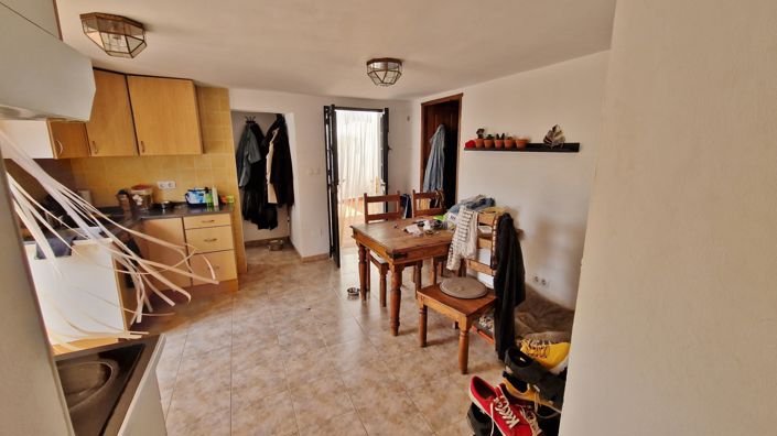 Image No.29-4 Bed Townhouse for sale