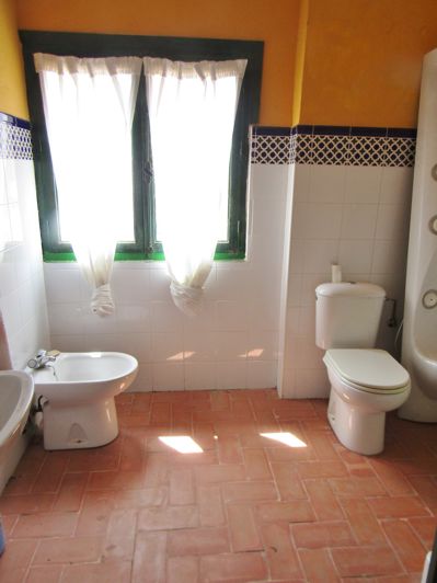 Image No.10-4 Bed Country House for sale