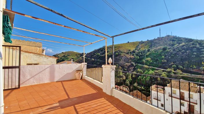 Image No.10-5 Bed Village House for sale