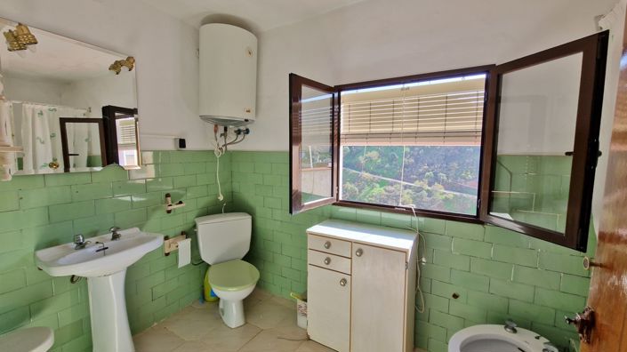 Image No.14-5 Bed Village House for sale