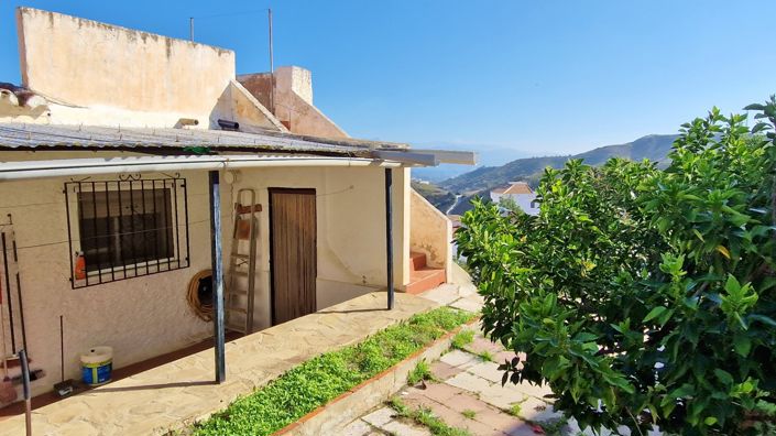 Image No.11-3 Bed Village House for sale