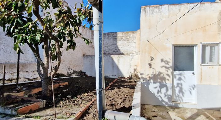 Image No.8-3 Bed Village House for sale