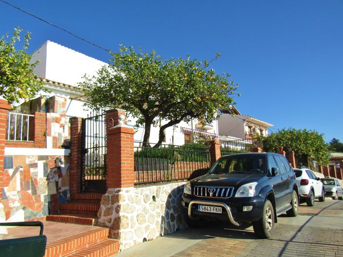 Image No.1-3 Bed Village House for sale