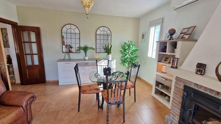 Image No.17-3 Bed Country House for sale