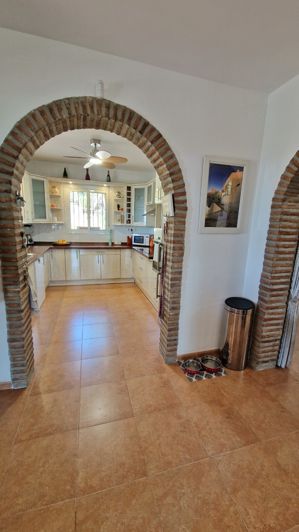 Image No.24-3 Bed Country House for sale