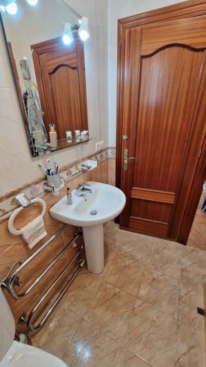 Image No.37-3 Bed Country House for sale