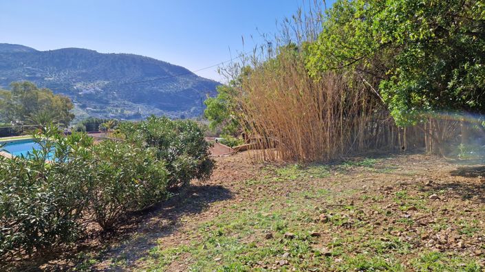 Image No.42-3 Bed Country House for sale