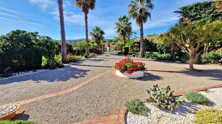 Image No.15-3 Bed Country House for sale