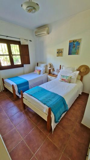 Image No.28-3 Bed Country House for sale