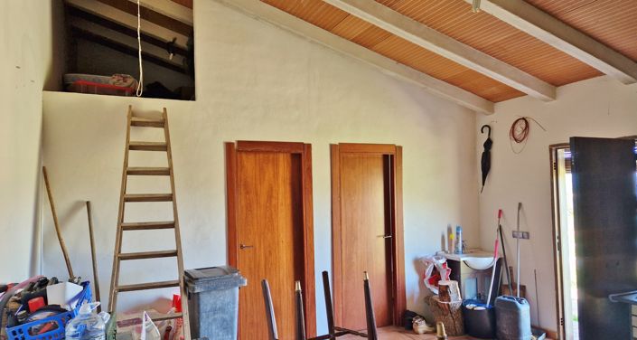 Image No.11-2 Bed Country House for sale