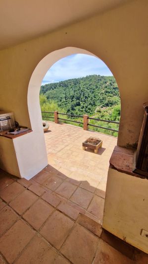 Image No.17-3 Bed Country House for sale