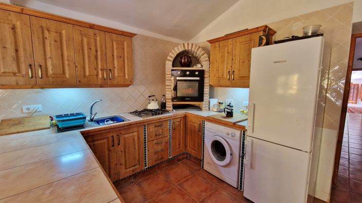 Image No.21-3 Bed Country House for sale