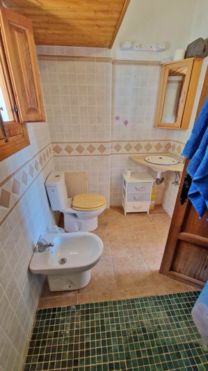 Image No.32-3 Bed Country House for sale