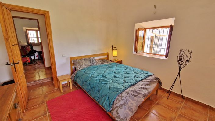 Image No.33-3 Bed Country House for sale