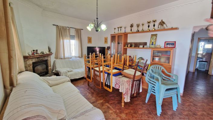 Image No.11-4 Bed Country House for sale