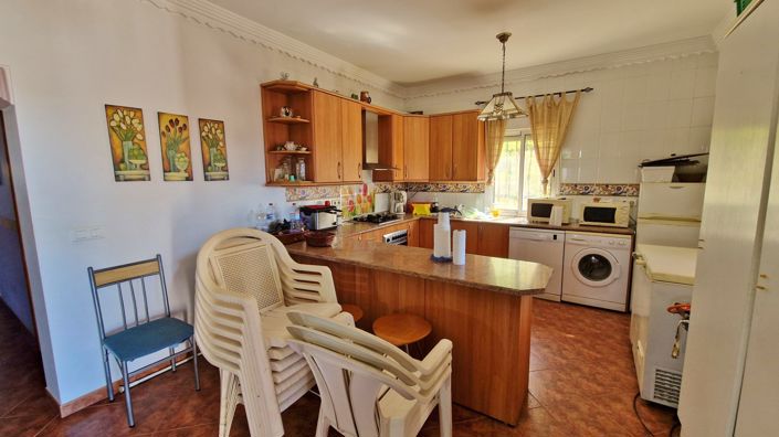 Image No.13-4 Bed Country House for sale