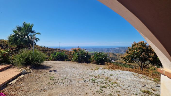 Image No.8-4 Bed Country House for sale