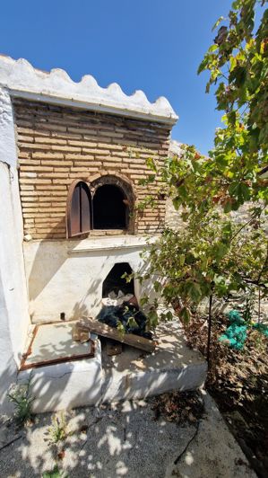 Image No.5-2 Bed Country House for sale