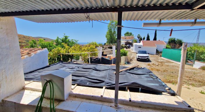 Image No.6-2 Bed Country House for sale