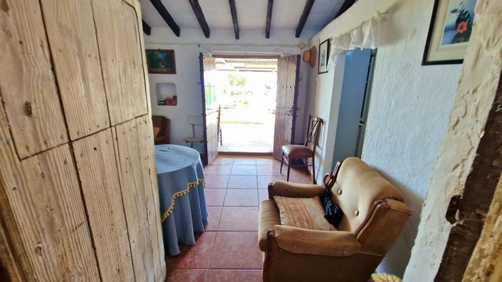 Image No.9-2 Bed Country House for sale