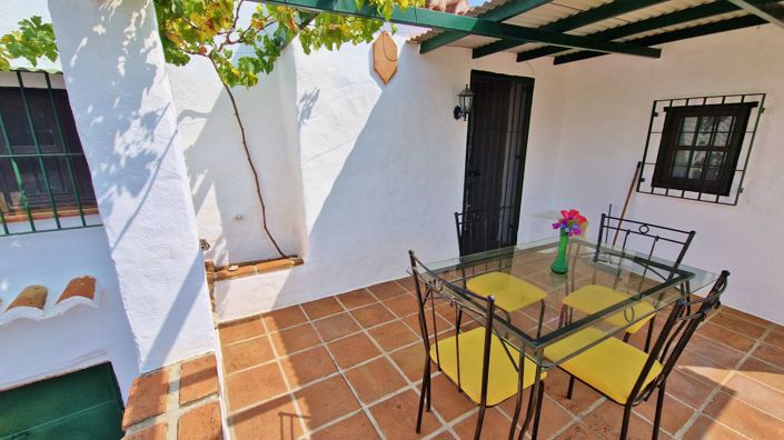 Image No.12-4 Bed Country House for sale